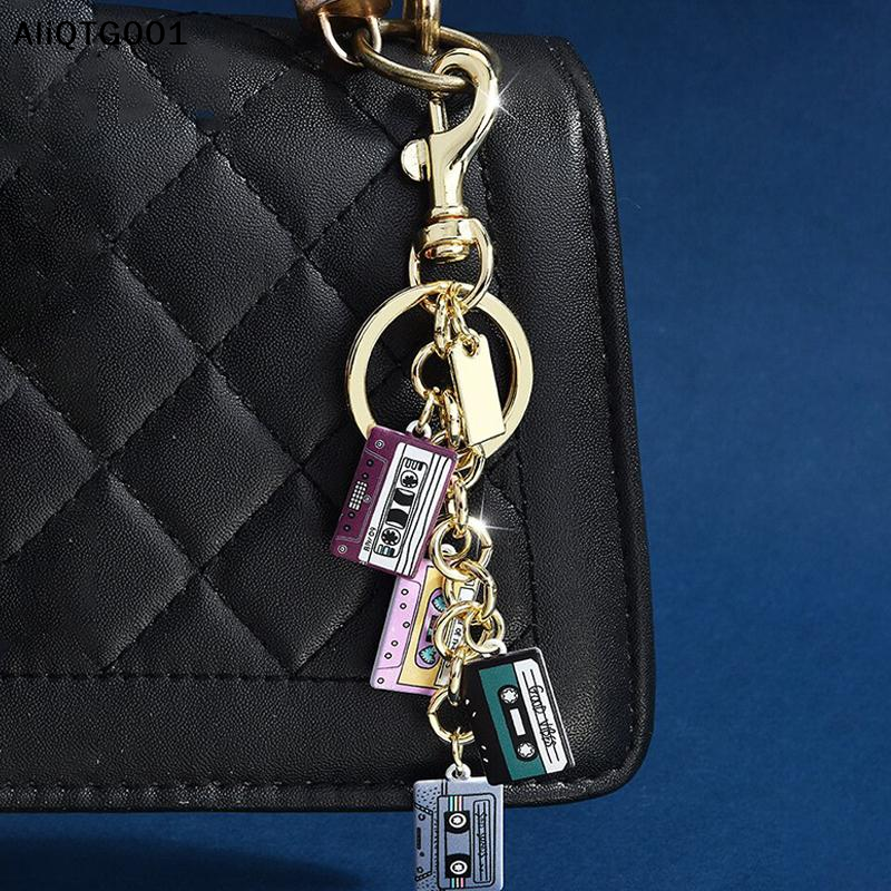 Vintage Cassette Tape Keychain - مراجعة Women'S Accessories In The 80S وسعره