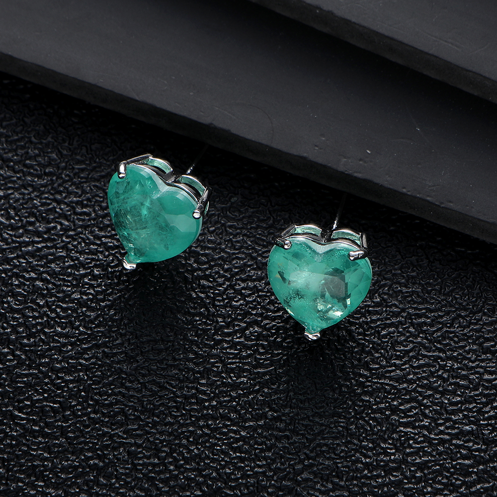 Luxury Colorful Heart Stud  Ea - مراجعة Women Accessories Dubai وسعره
