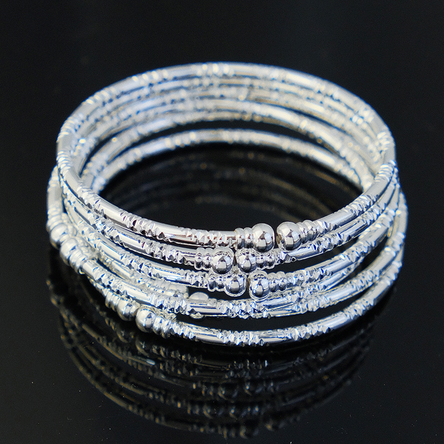 Middle Eastern Women's Bridal  - مراجعة Women Accessories Dubai وسعره
