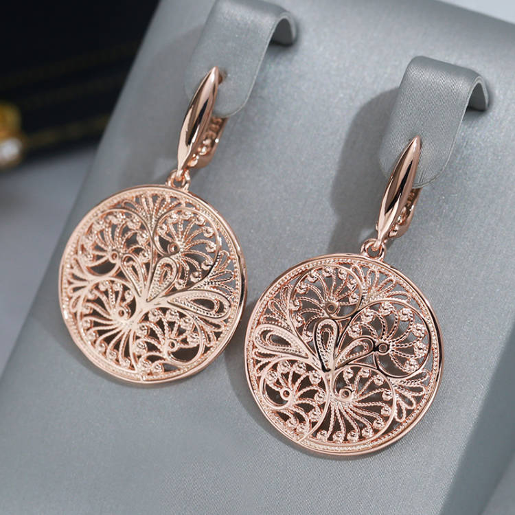 Wbmqda Hollow Metal Flower Lon - مراجعة Women Accessories Dubai وسعره