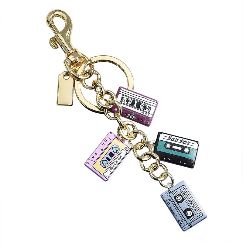 Vintage Cassette Tape Keychain - مراجعة Women'S Accessories In The 80S وسعره