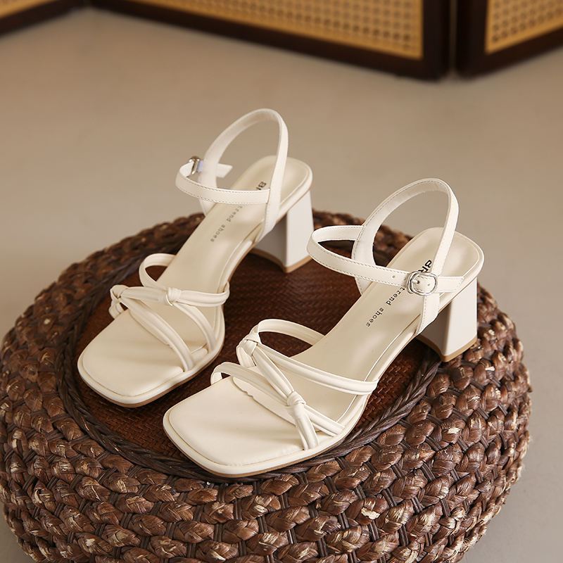 Silver Beautiful High Heels 20 - مراجعة Women'S Accessories Trends 2025 وسعره