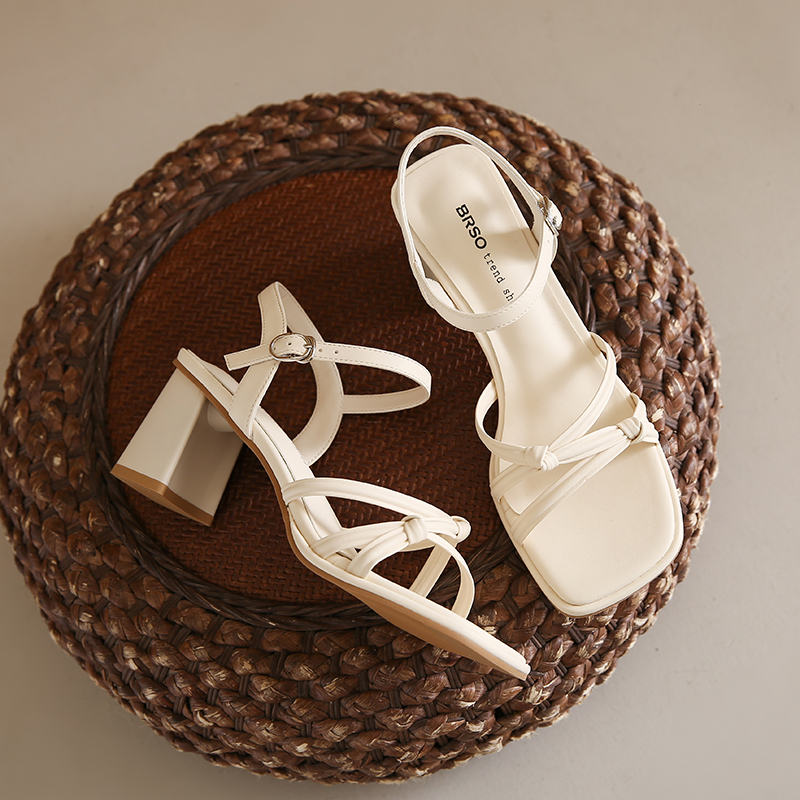 Silver Beautiful High Heels 20 - مراجعة Women'S Accessories Trends 2025 وسعره