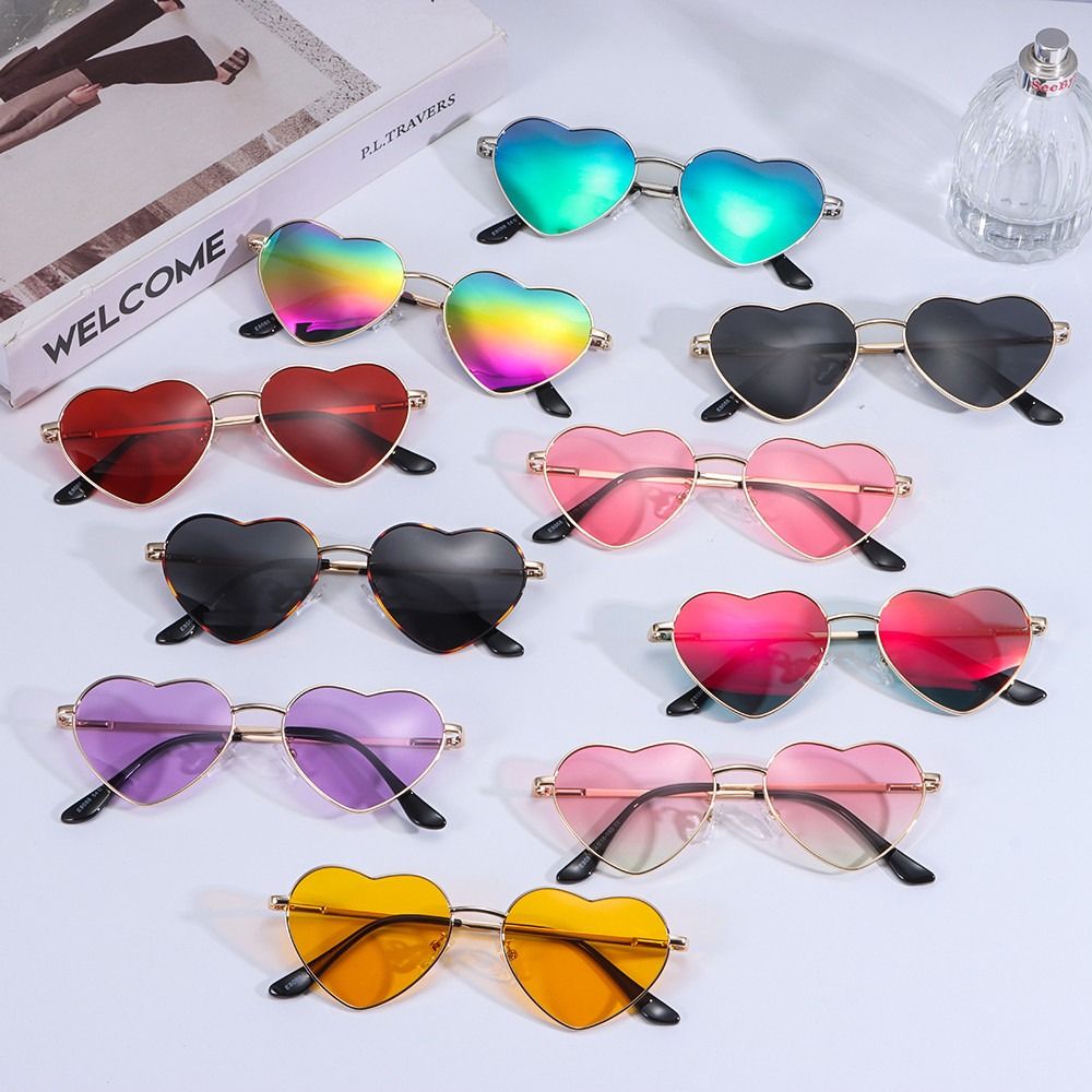 Heart-Shaped Sunglasses Heart  - مراجعة Women'S Accessories In The 90S وسعره